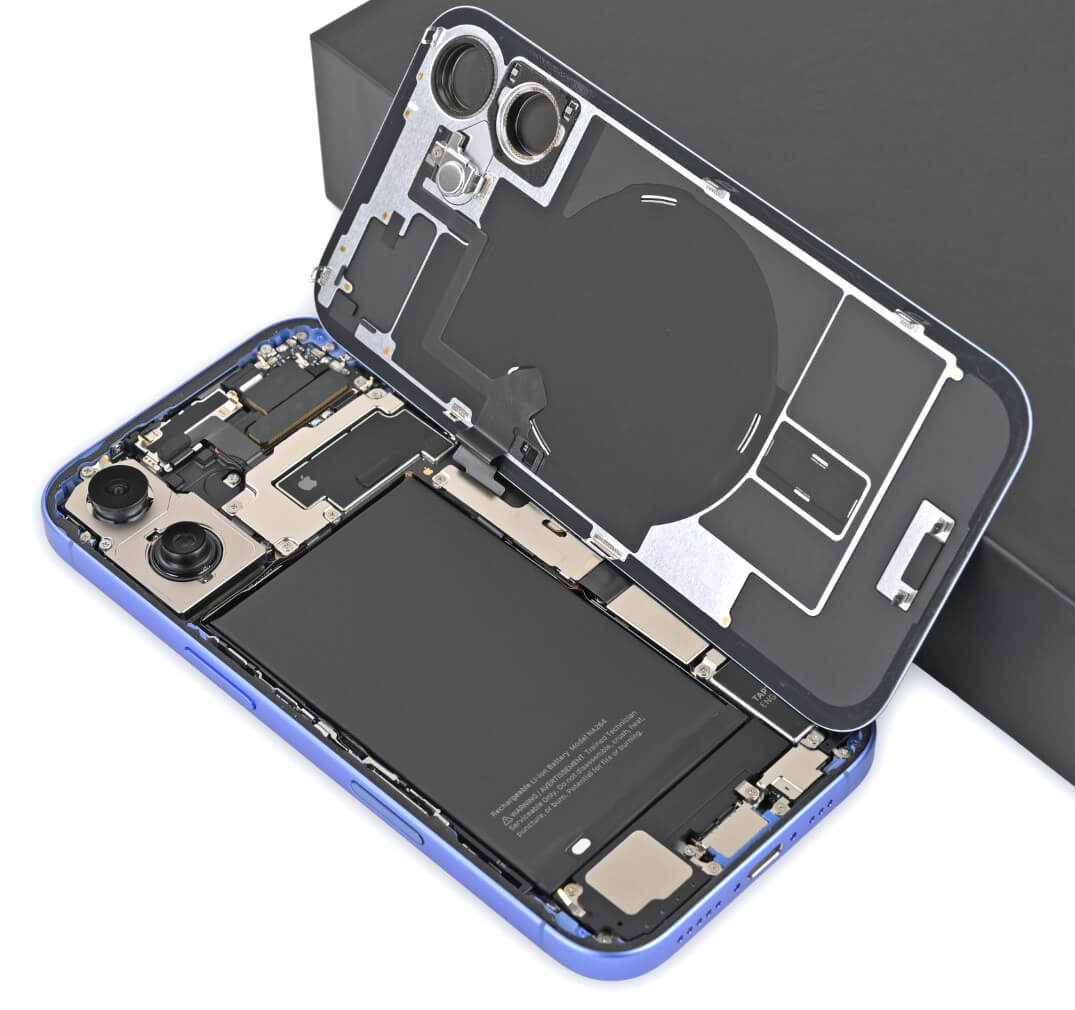 разбор айфон 17 и что внутри батарея