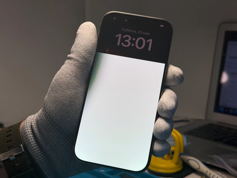 Диагностика дисплея iPhone 16 Pro перед заменой: проверка изображения, сенсора и состояния экрана после повреждения